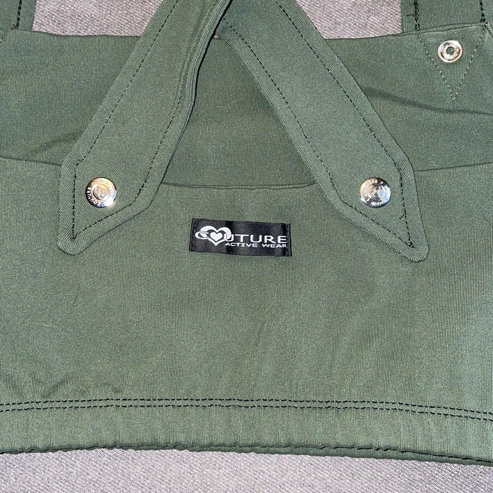 NWOT.  Couture Active Wear.  Size M/L - Picture 3 of 5